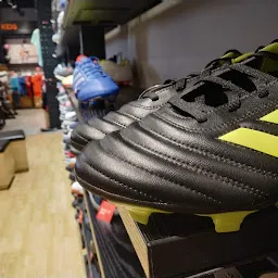 Adidas Store