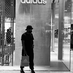 Adidas Store