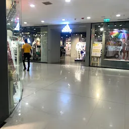 Adidas Store