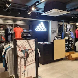 Adidas Store