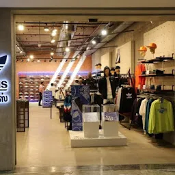 Adidas Store