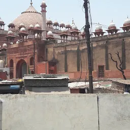 Agra fort railway station platform no 3