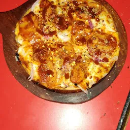 Ahli's pizza