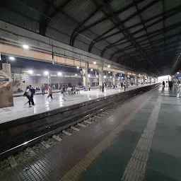 Airoli Railway Station