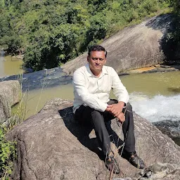 Akka Chellelu Water falls