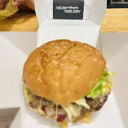 AKU's - The Burger Co. | DLF CyberHub
