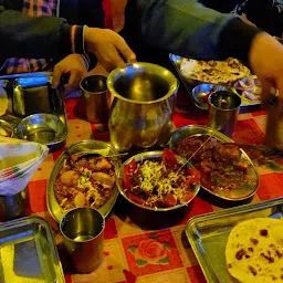 Akunth Line Hotel & Family Dhaba