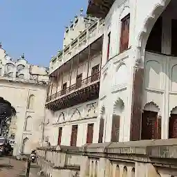 Al - Amaan Shaukat Mahal