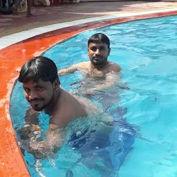 Al Nahdi Swimming Pool تیراکی