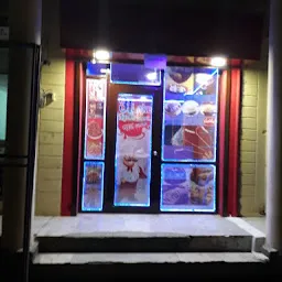 Alake Fast Food& Ice Cream Parlour