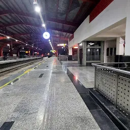 Alambagh Metro Station