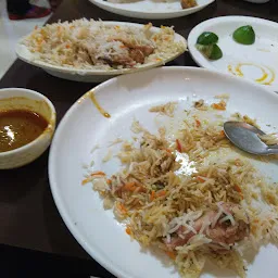 Alkarim family Restaurant