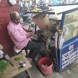 Allahabad Famous Churmura Corner