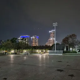 Amanora Urban Plaza