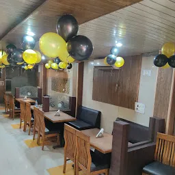 Ambika Restaurant & Guest House