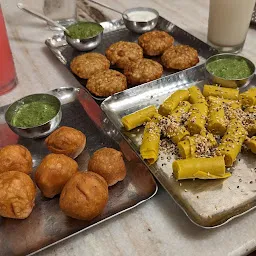 Amdavadi Gujarati Snack House