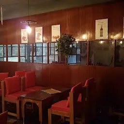 Amigos Cafe Lounge