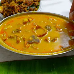 Ammayi Veedu Pot Cook