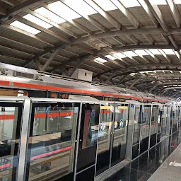 Amraiwadi metro station