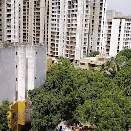 Amrapali Lakeview Tower