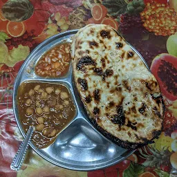 Amritsari Chole Kulche