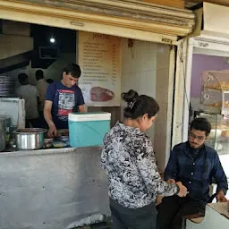 Amritsari Kulcha And Channa