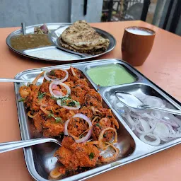 Amritsari kulcha & Delhi's Chaap