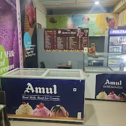 Amul Ice-cream parlour, Jai the ice house