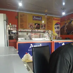 Amul Ice cream Parlour (Scoops)