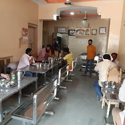 Anand bhojnalay (Deepak Lodge)