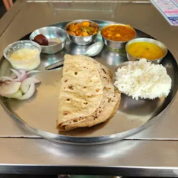Anshul Family Restaurant And Tiffin Center