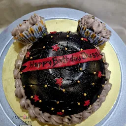 ❤️ Red White Heart Happy Birthday Cake For Akanksha di