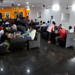 Arati Aaku Family Restaurant
