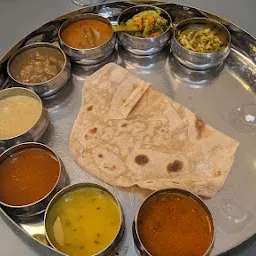 Ariya Nivaas Restaurant