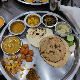 Aroma's Rajwadi Thali