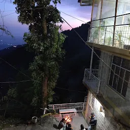 Art Retreat- Dharamkot Studio