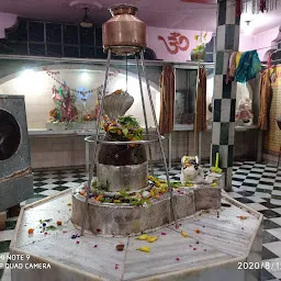 Maa Asha Devi Flower Decoration