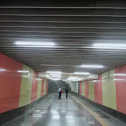 Ashram metro station