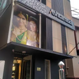 Ashtamudi Beauty Salon & Bridal Makeup in Nandavanam, trivandrum
