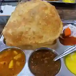 Ashu Jammu Puri & Vegetarian Restaurant