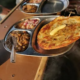 Ashu Kulcha Hut