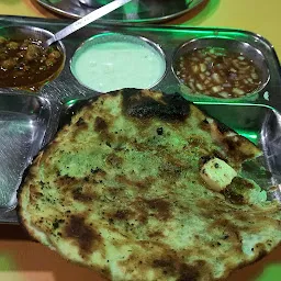 Ashu Kulcha Hut