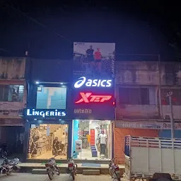 ASICS EXCLUSIVE STORE SIKAR