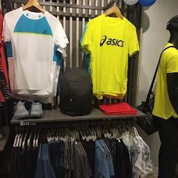 ASICS EXCLUSIVE STORE SIKAR