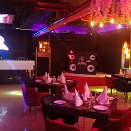 Aura Party Lounge