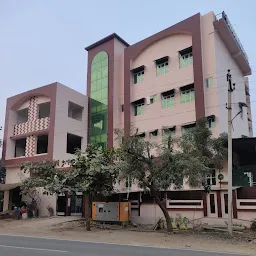 Ayaan Hospital