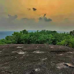 Ayiravalli Para, Inchakkadu