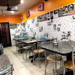Azeez Restaurant, Poojapura