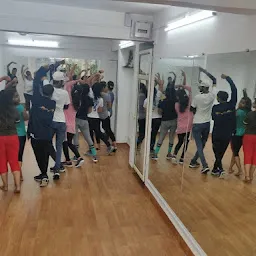 B fit dance and fitness studio