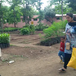 बांबु व चंदन उद्यान, ढुमनापूर